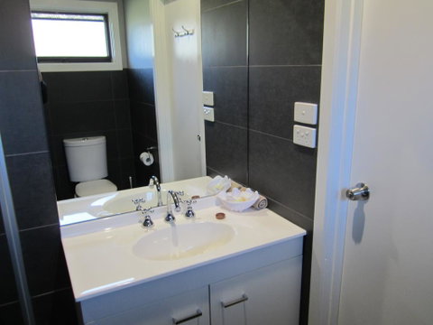 Snowgum Motel - St Kilda Accommodation 2