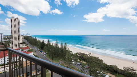 Southern Cross Beachfront Holiday Apartments - St Kilda Accommodation 0