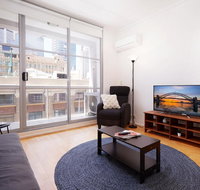 Spacious and Bright Studio in the Middle of Town - St Kilda Accommodation
