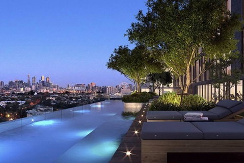 Spectacular Private Balcony Views With Pool - St Kilda Accommodation 1