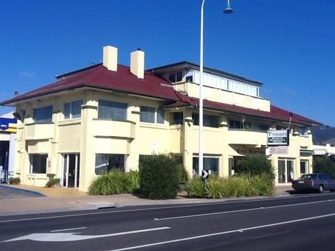 Stella's Dromana Hotel - St Kilda Accommodation 0