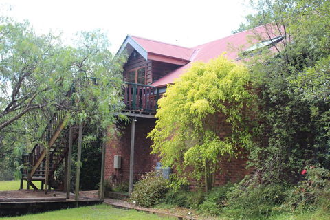 Storey Grange - St Kilda Accommodation 2