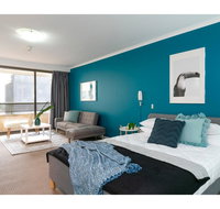 Striking and super convenient studio with balcony - St Kilda Accommodation