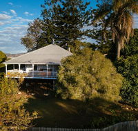 Stunning Queenslander - St Kilda Accommodation
