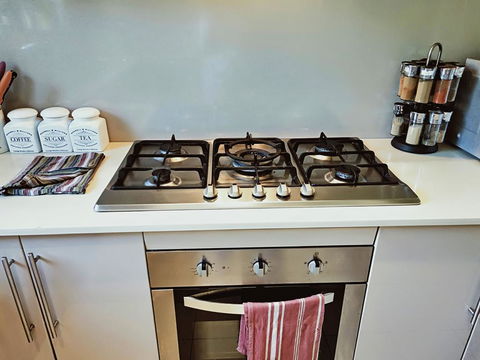 Stylish Private Bathroom-Luxurious Modern Big Home - St Kilda Accommodation 1