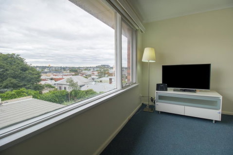 Sunny Great View Apartment Near Shopping Town - St Kilda Accommodation 0