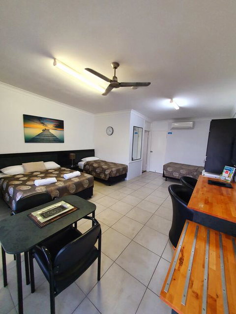 Sunseeker Motel - St Kilda Accommodation 3
