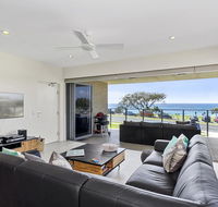 Surf 101 on Cabarita Beach - St Kilda Accommodation