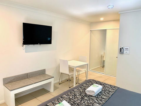 Surf Beach Motel Coffs - St Kilda Accommodation 2