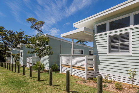 Surfside Cudmirrah Beach - St Kilda Accommodation 2