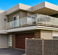 Swan Bay Views - St Kilda Accommodation