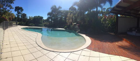 TAKURA HEIGHTS Modern Country Apartment With Pool Access - St Kilda Accommodation 1