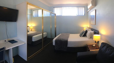 Tall Timbers Motel - St Kilda Accommodation 3