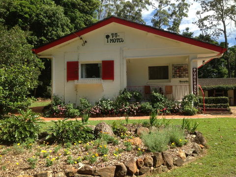 Tall Trees Motel Mountain Retreat - St Kilda Accommodation 3