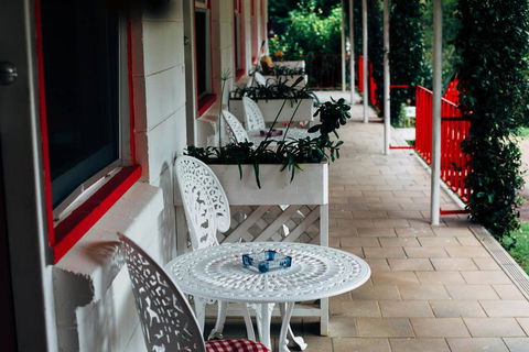 Tall Trees Motel Mountain Retreat - St Kilda Accommodation 2