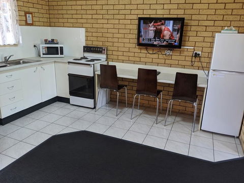 Tallarook Motor Inn - St Kilda Accommodation 2