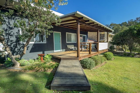Tallowood Beachfront Cottage - St Kilda Accommodation 0