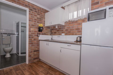 Tally Ho Motor Inn - St Kilda Accommodation 2