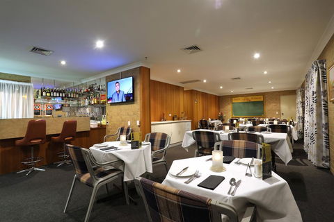 Tamworth Motor Inn & Cabins - St Kilda Accommodation 3