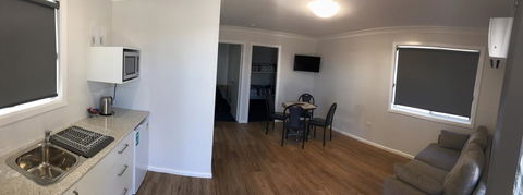 Terminus Hotel - St Kilda Accommodation 2