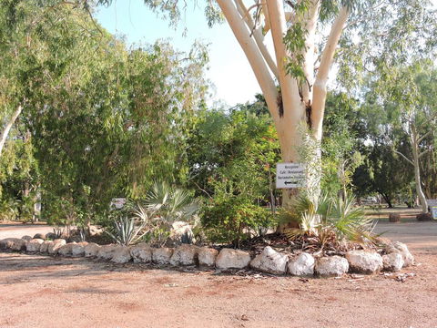 Territory Manor Motel & Caravan Park - St Kilda Accommodation 2