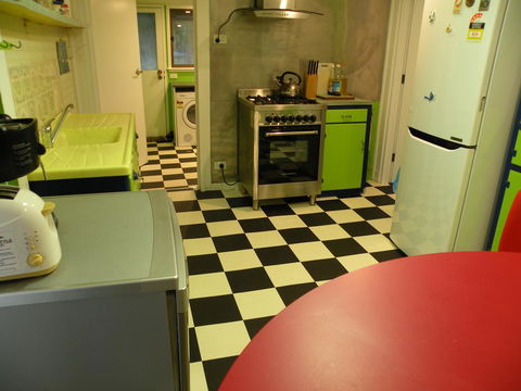 The Anchorage - St Kilda Accommodation 2