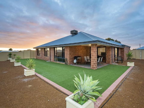 The Antonia Way - St Kilda Accommodation 3