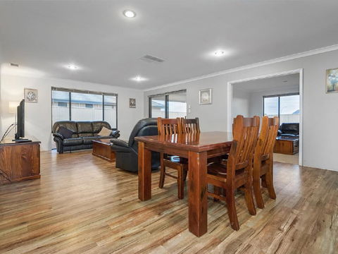 The Antonia Way - St Kilda Accommodation 2