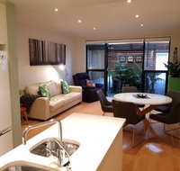 The Artisan - 3BR House In The City - St Kilda Accommodation