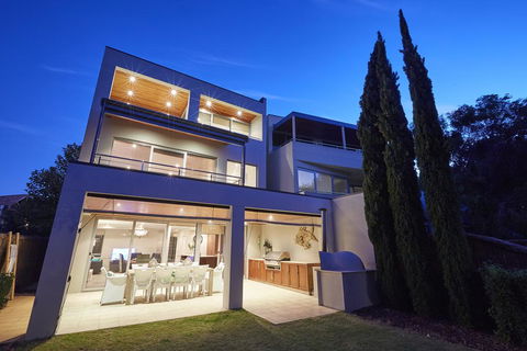 The Bay Residence, Dunsborough WA - St Kilda Accommodation 0