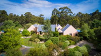 Book Kettering Accommodation Vacations St Kilda Accommodation St Kilda Accommodation