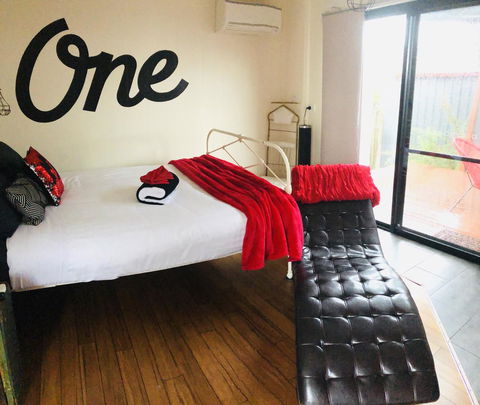 Apartment ONE - St Kilda Accommodation 1