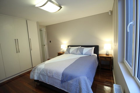 Sunny 3 Bedroom Apartment In Sandy Bay - St Kilda Accommodation 12