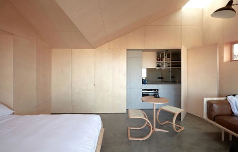 The Bae TAS - St Kilda Accommodation 2