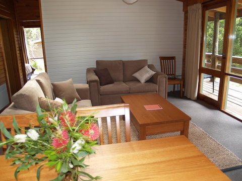 Stewarts Bay Lodge - St Kilda Accommodation 19