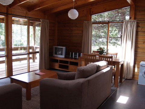Stewarts Bay Lodge - St Kilda Accommodation 24