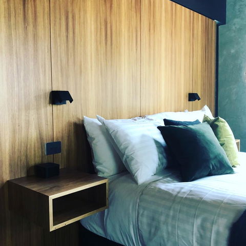 Moss Hotel - St Kilda Accommodation 19