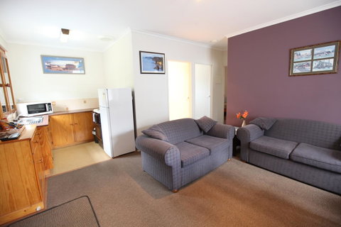 The Fox And Hounds Historic Hotel - St Kilda Accommodation 13