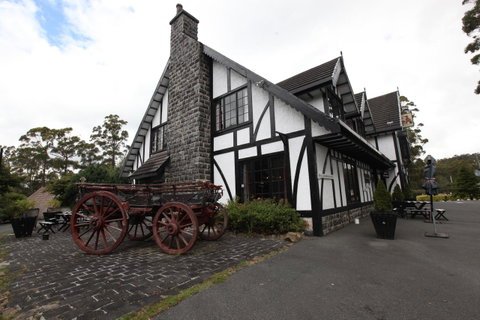The Fox And Hounds Historic Hotel - St Kilda Accommodation 32
