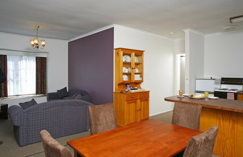 The Fox And Hounds Historic Hotel - St Kilda Accommodation 20