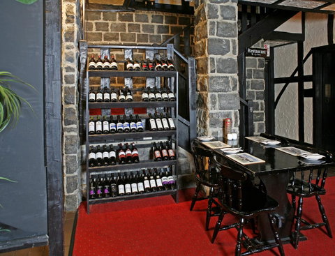 The Fox And Hounds Historic Hotel - St Kilda Accommodation 23