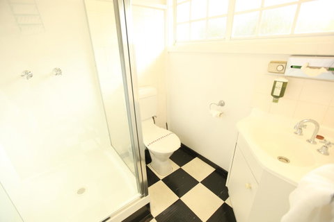 The Fox And Hounds Historic Hotel - St Kilda Accommodation 17