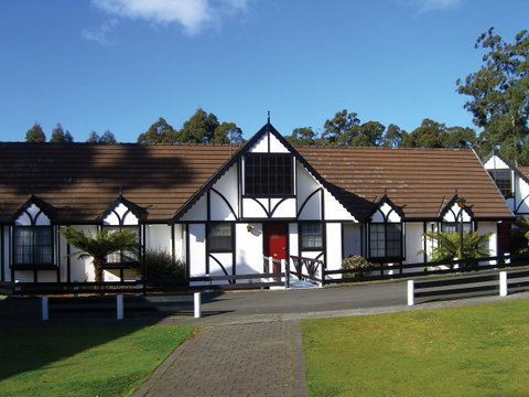 The Fox And Hounds Historic Hotel - St Kilda Accommodation 0
