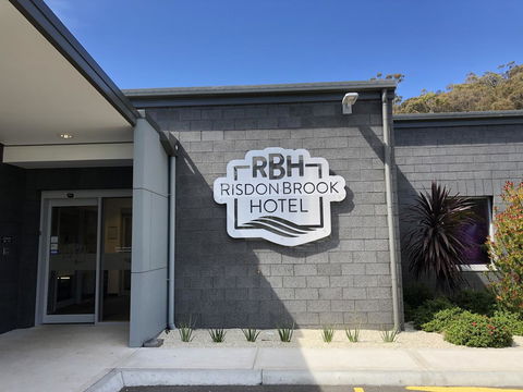 Risdon Brook Hotel - St Kilda Accommodation 0