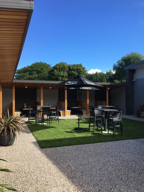 Risdon Brook Hotel - St Kilda Accommodation 5