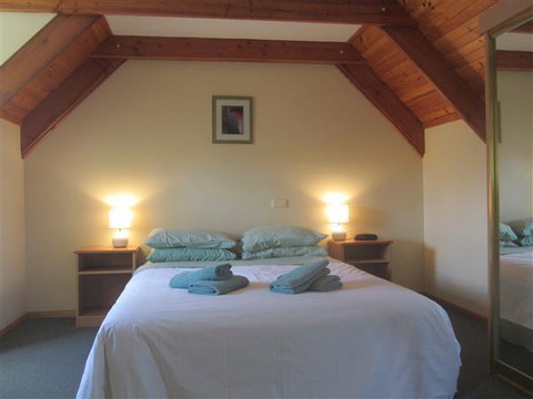 Kitty\'s Cottages - Managed By BIG4 Strahan Holiday Retreat - St Kilda Accommodation 5