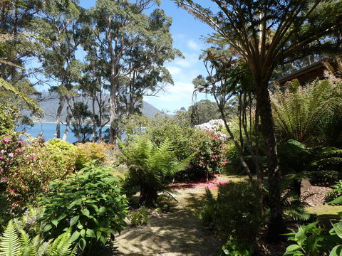 Osprey Lodge & Bungalow - St Kilda Accommodation 6