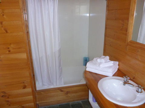 Osprey Lodge & Bungalow - St Kilda Accommodation 1