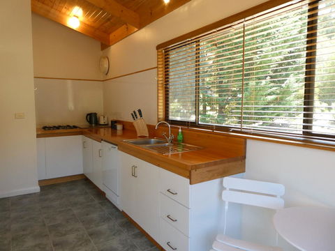 Osprey Lodge & Bungalow - St Kilda Accommodation 12