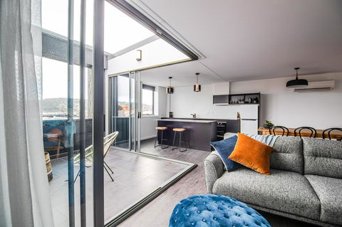 Change Overnight - St Kilda Accommodation 17